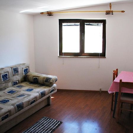 Apartments Miljak Omiš Esterno foto